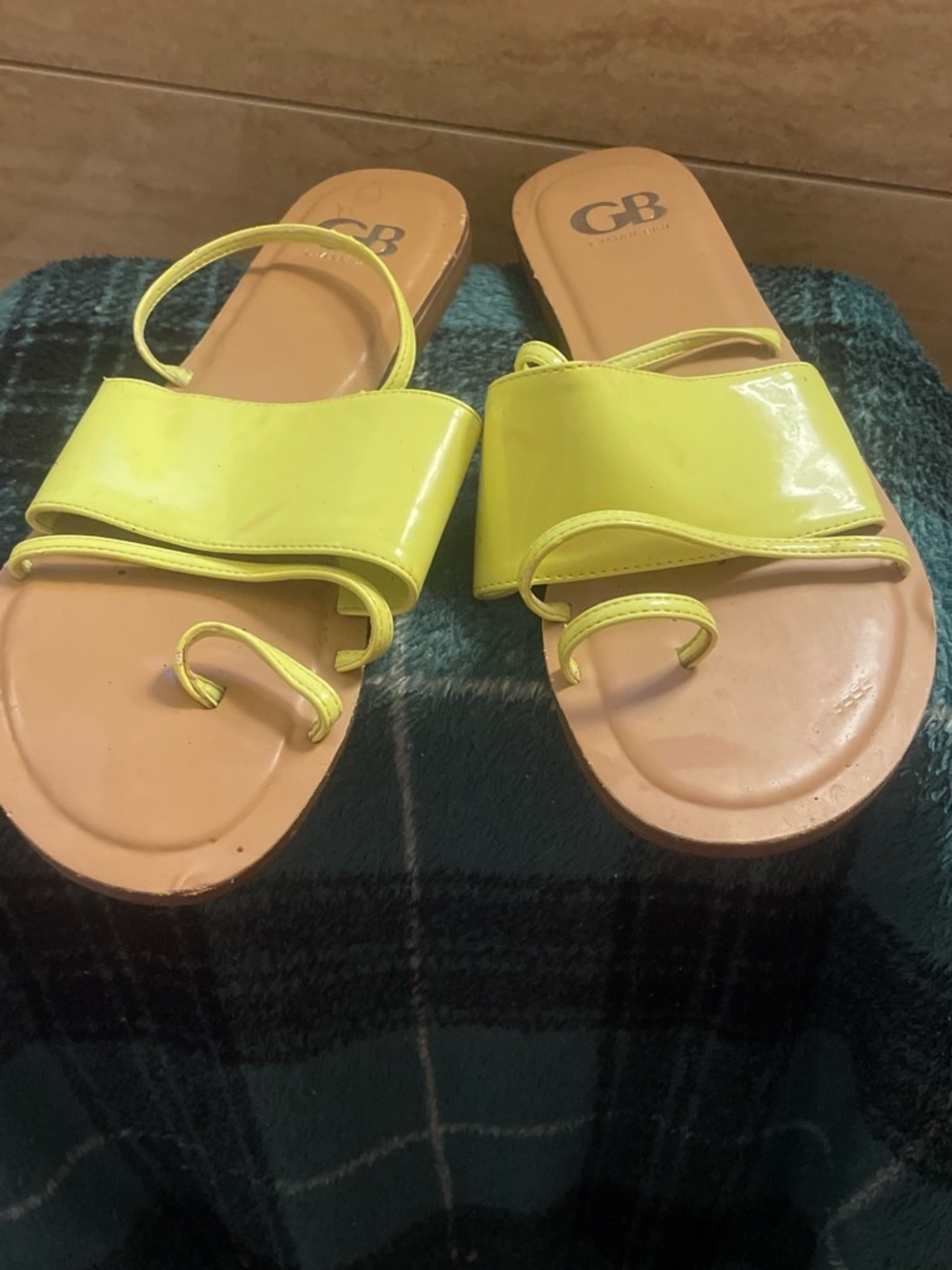Gianni Bini Neon Yellow Toe-Ring Slide Sandals